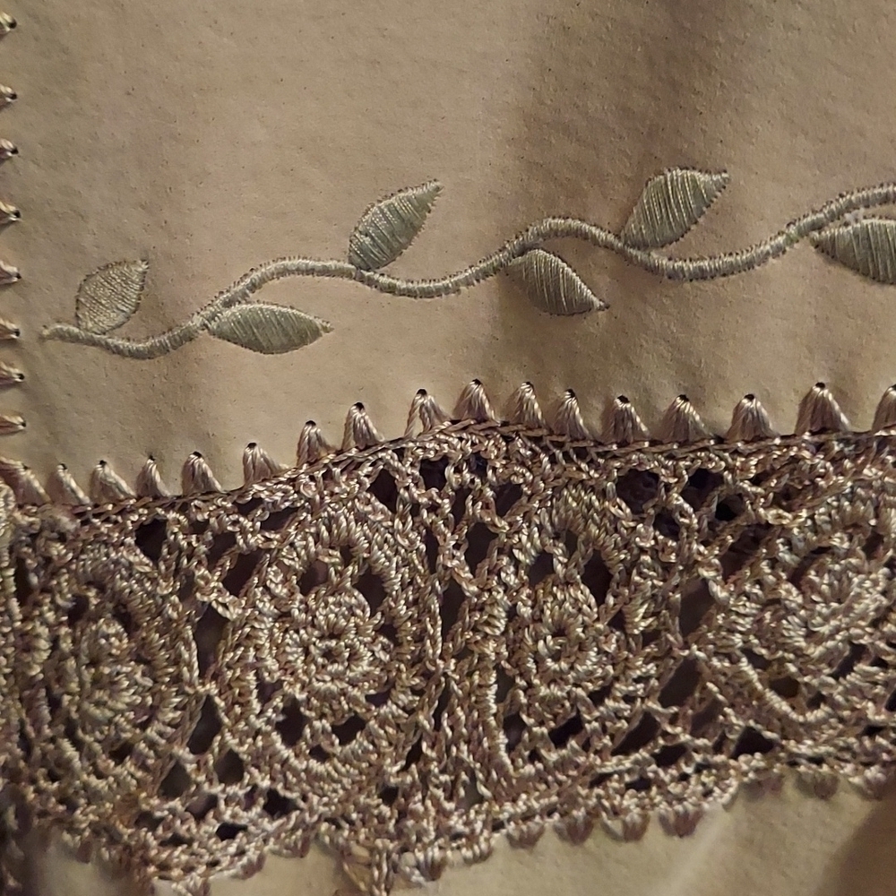 I D I Sued leather embroidered ladies jacket size M - Picture 2 of 5